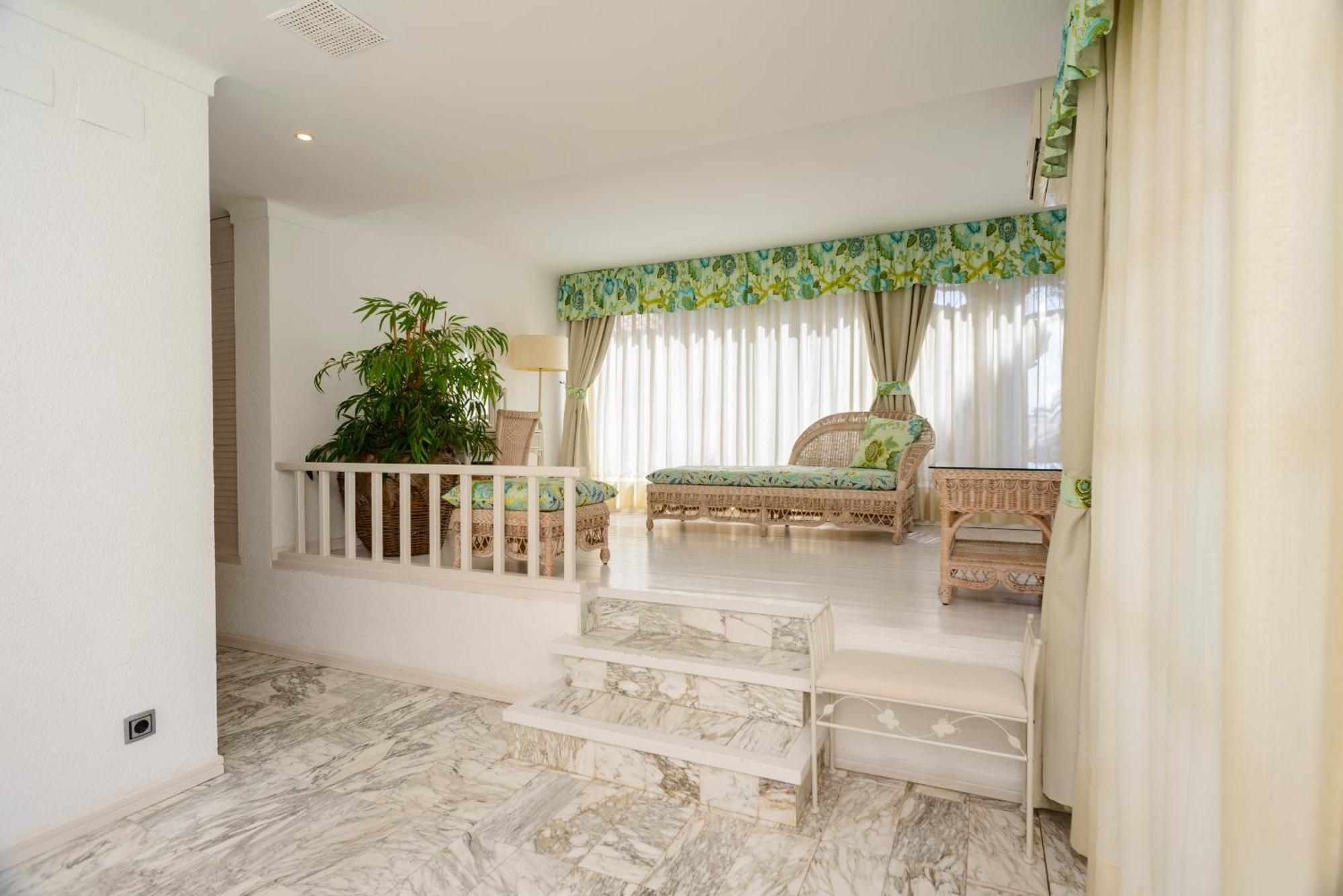Holiday home Requesens On Canal *