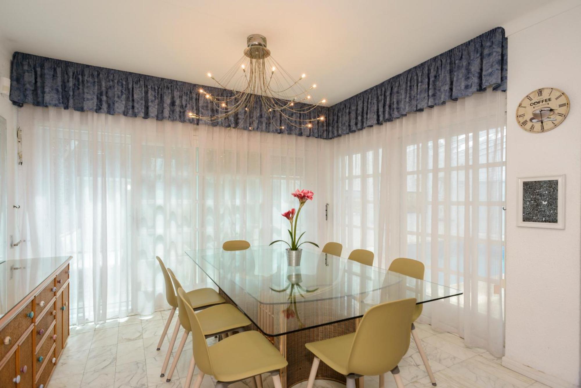 Holiday home Requesens On Canal *
