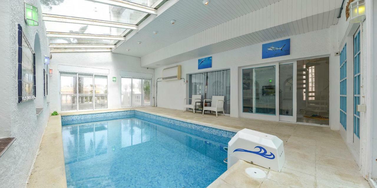 Requesens On Canal Holiday home Empuriabrava
