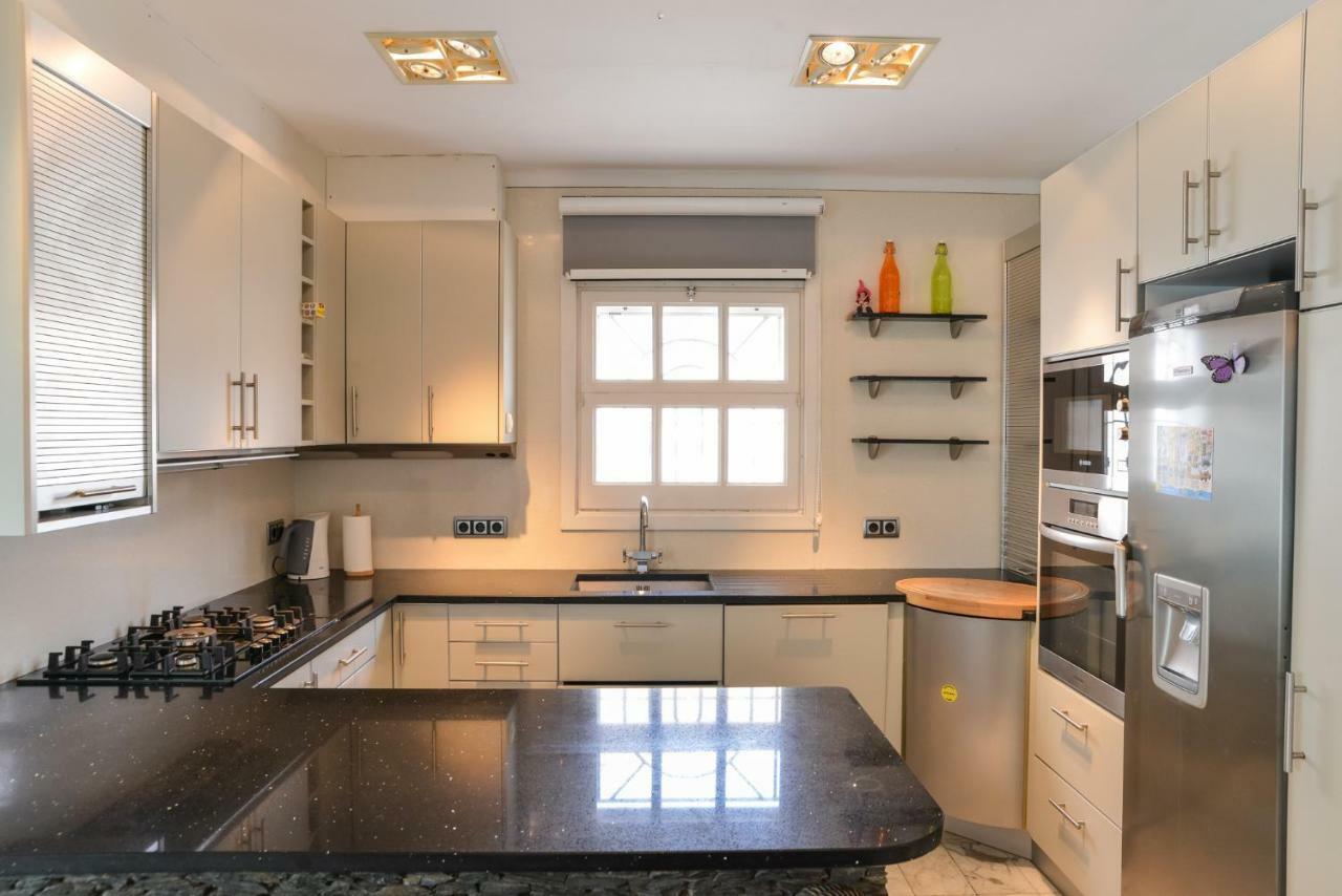 Requesens On Canal Holiday home *
