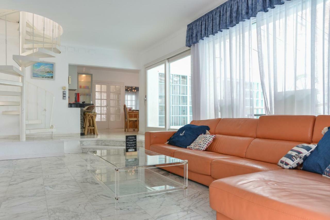 Requesens On Canal Holiday home *